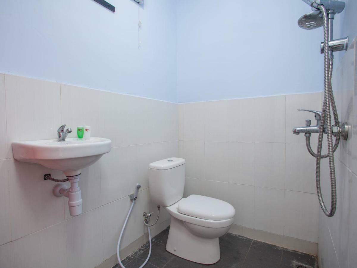 Reddoorz Near Banyuwangi Kota Train Station Hotell Exteriör bild