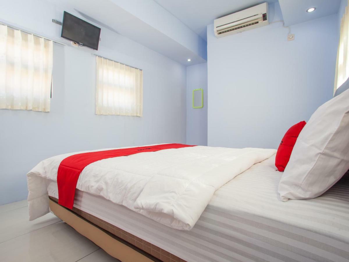 Reddoorz Near Banyuwangi Kota Train Station Hotell Exteriör bild
